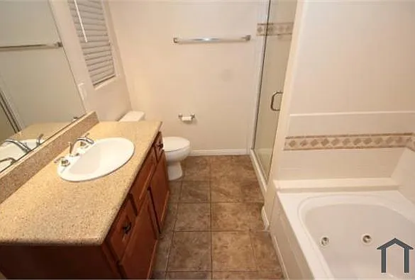 5521 Kester Ave — Photo 5