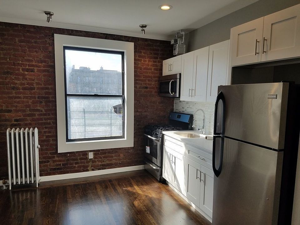 1st image of 2320 Grand Ave APT 2D