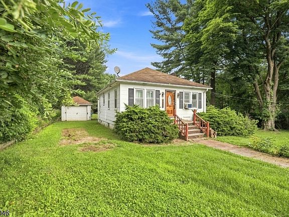 2nd image of 1151 Butlers Park Rd