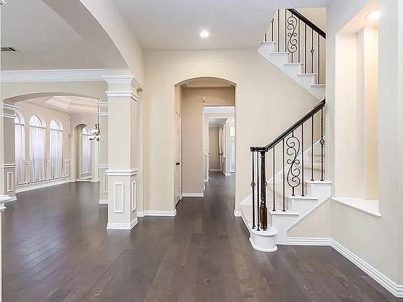 3rd image of 4313 Rock Springs Dr