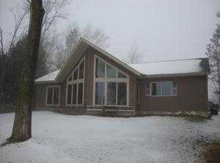 E2253 Faldet Ln, Iola, WI 54945