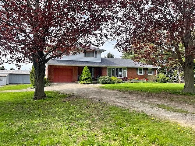 5 bed, 2.5 bath, $3,600 — Photo 1