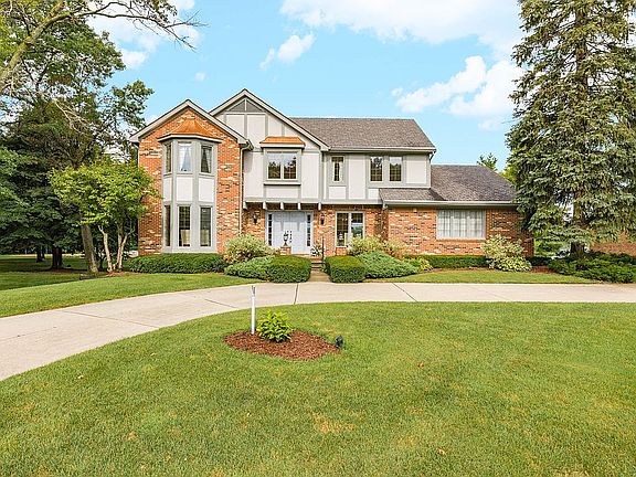 3rd image of 8336 Lake Pine Dr
