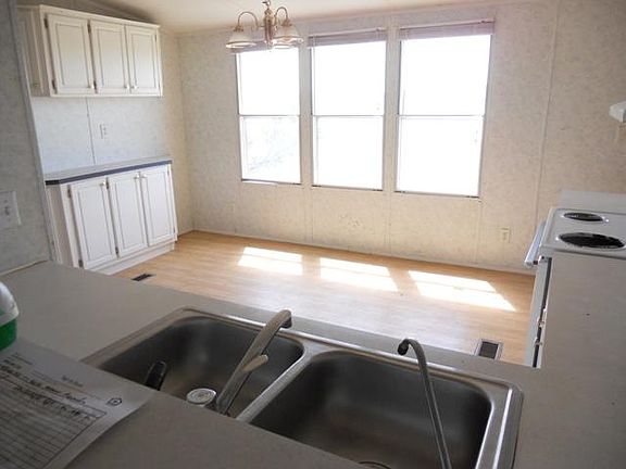 5th image of 9036 Meena Dr