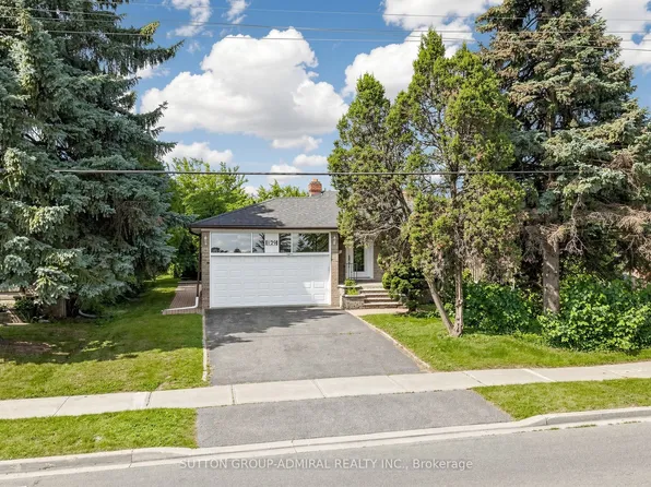 129 Crestwood Rd, Vaughan, ON L4J 1A7