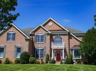 2 Red Barn Ln, Flemington, NJ 08822