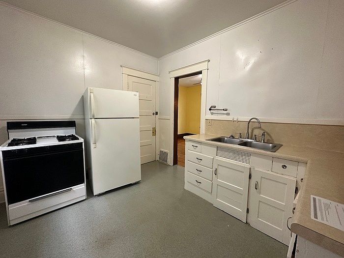 718 W Kalamazoo Ave 2, Kalamazoo, MI 49007 Zillow