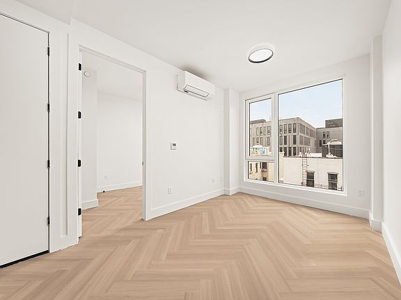 4th image of 34-16 38th St #408