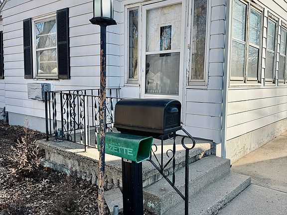 3rd image of 1408 16th Ave