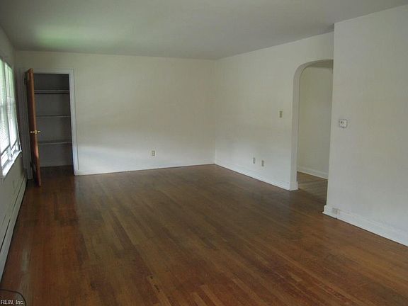3rd image of 168 Cherry St #B
