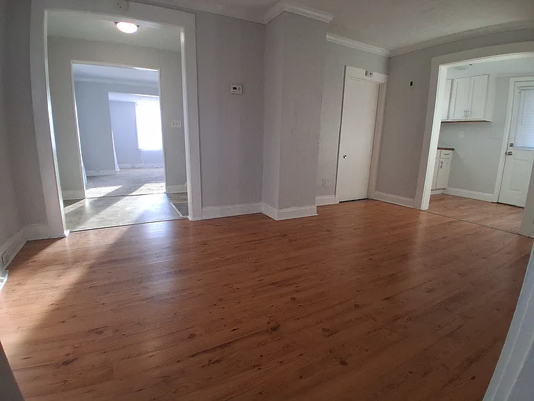 730 Neale Ave SW — Photo 4