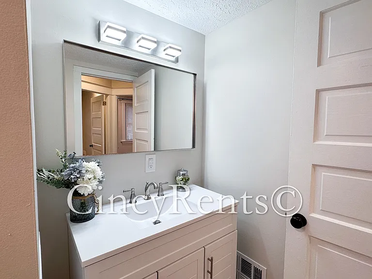 3121 Minot Ave #2 — Photo 14