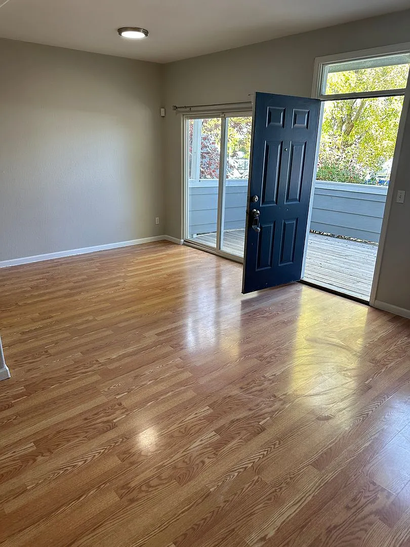 Building Photo - 1021 S Walden Way #155