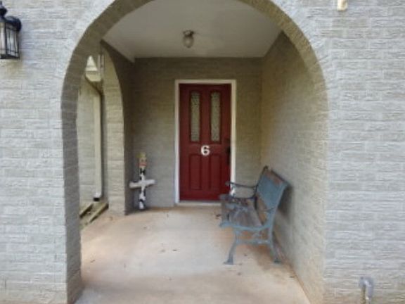 5th image of 6 Meadowbrook Dr