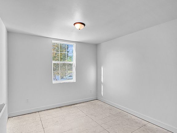 5th image of 523 N 3rd St #6