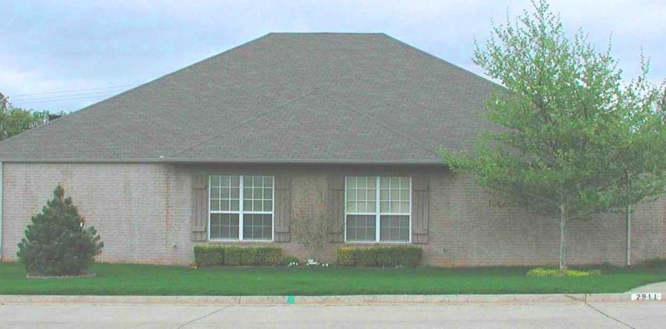 1st image of 2911 Green Canyon Dr