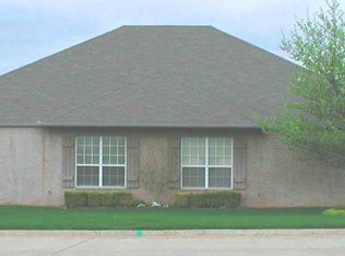 2911 Green Canyon Dr, Edmond, OK 73013