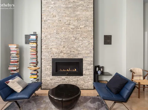 420 West 25th Street image 2 of 17