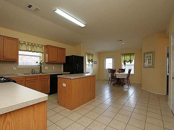HUGE Island Kitchen is Super Clean, Ready to Go!
