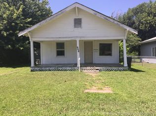 908 Collins Ave, Okmulgee, OK 74447