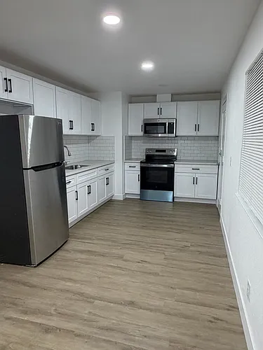 550 Las Palmas Ave Photo 1