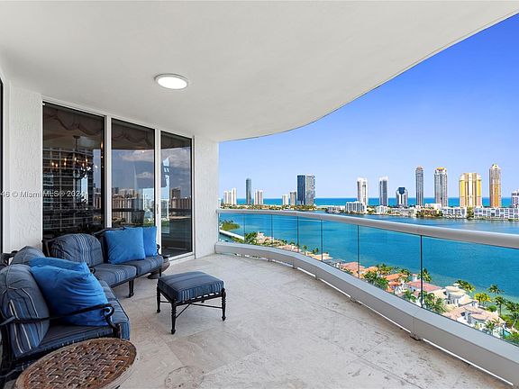 2nd image of 6000 Island Blvd APT 2206