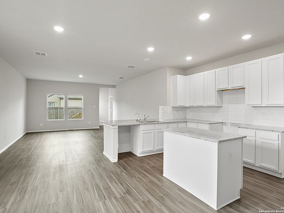 2nd image of 2416 Dino Dr