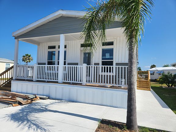 2nd image of 6837 NE Cubitis Ave #115