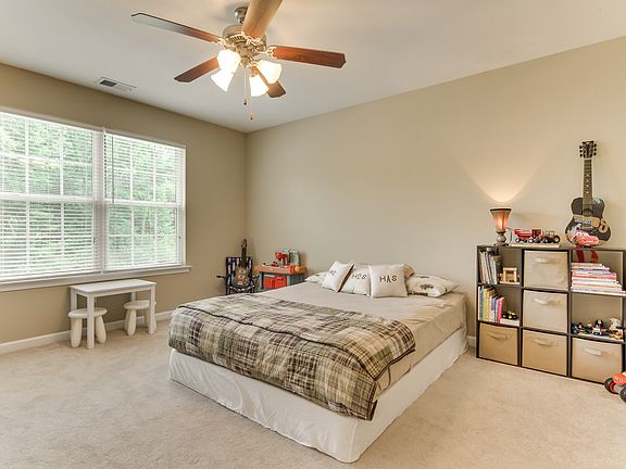 4th image of 1480 Leighton Dr