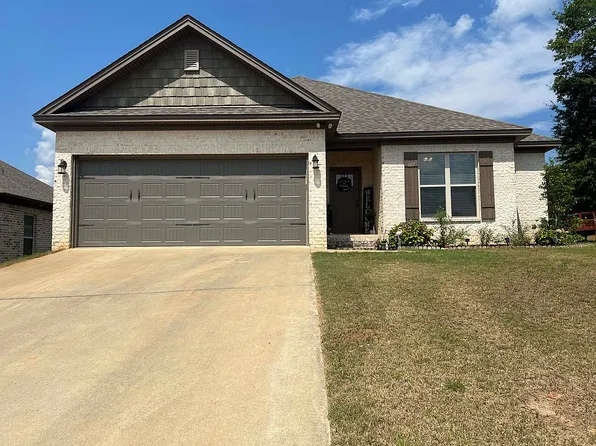 105 Ella Way, Troy, AL 36081