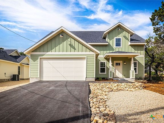 2nd image of 1672 Hillcrest Frst