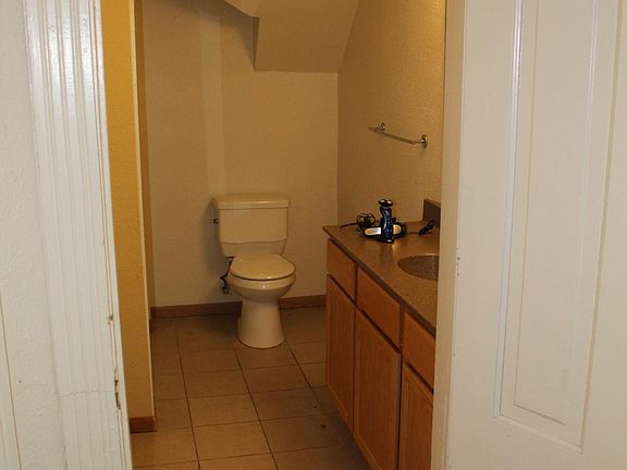 5th image of 425 9th Ave S