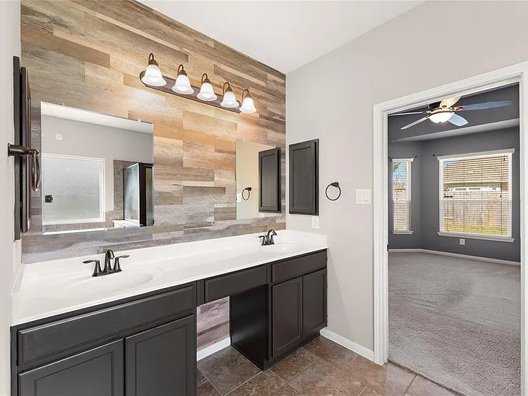 16026 Rustlers Trail Ln — Photo 19