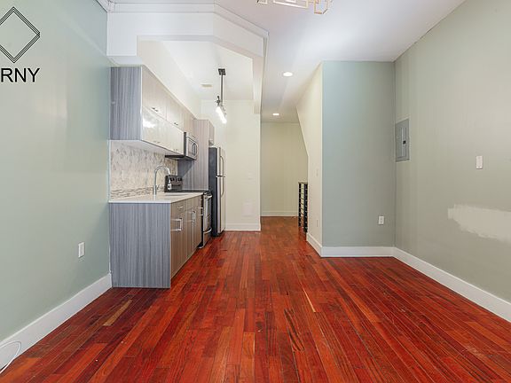 4th image of 1434 De Kalb Ave #1B