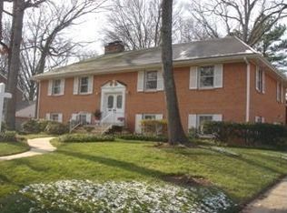 8706 Eaglebrook Ct, Alexandria, VA 22308