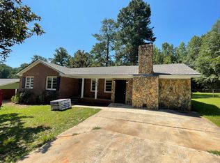 418 E Northwoods Dr, Griffin, GA 30223