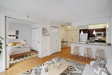 Rented by R New York