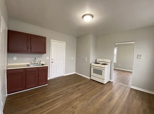 886 Dixwell Ave #B, Hamden, CT 06514