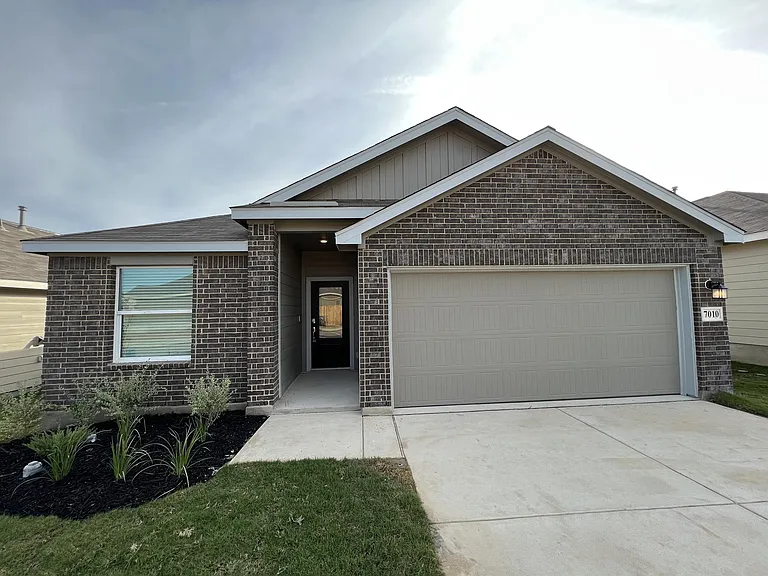 7010 Pail Pl — Photo 9