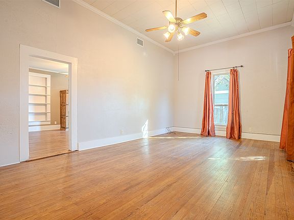 5th image of 237 N Patrick St