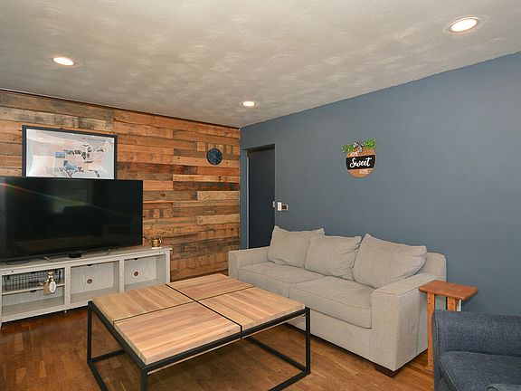 5th image of 4106 Mount Olivet Rd