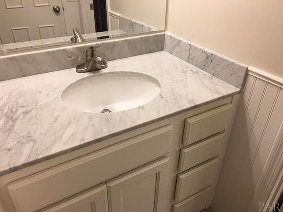 5th image of 1301 Foxborough Dr