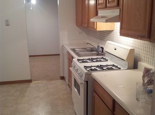 9020 Capitol Dr APT 2A, Des Plaines, IL 60016