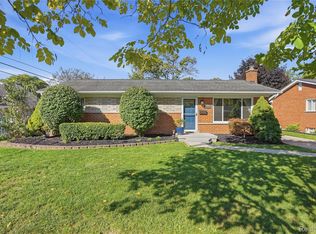 14833 Fairfield St, Livonia, MI 48154