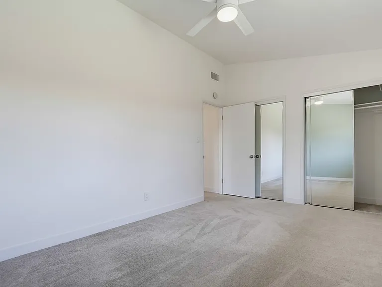 4996 Mount Almagosa Dr — Photo 34