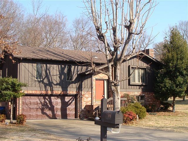 1st image of 106 Brookdale Dr