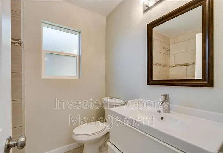 2063 S Pearl St — Photo 15
