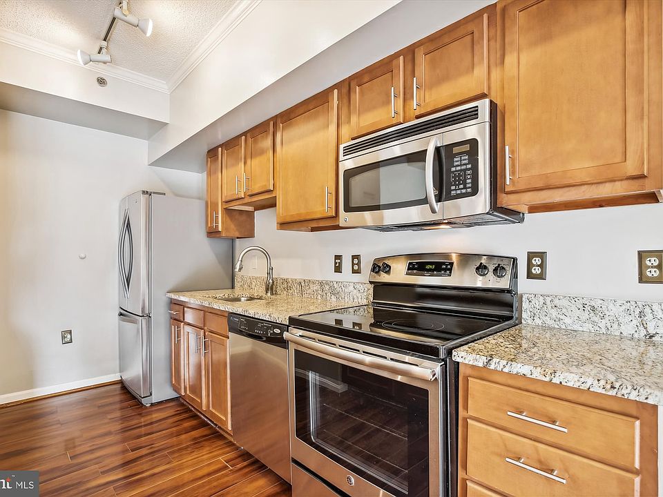 1st image of 1211 S Eads St APT 904