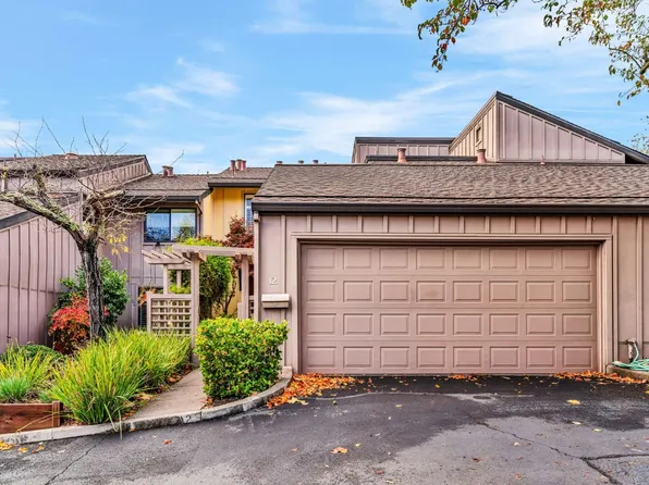 12 Velasco Ct, Novato, CA 94949