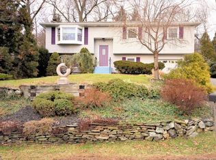 5 Mt Heights Dr, Byram Twp., NJ 07871